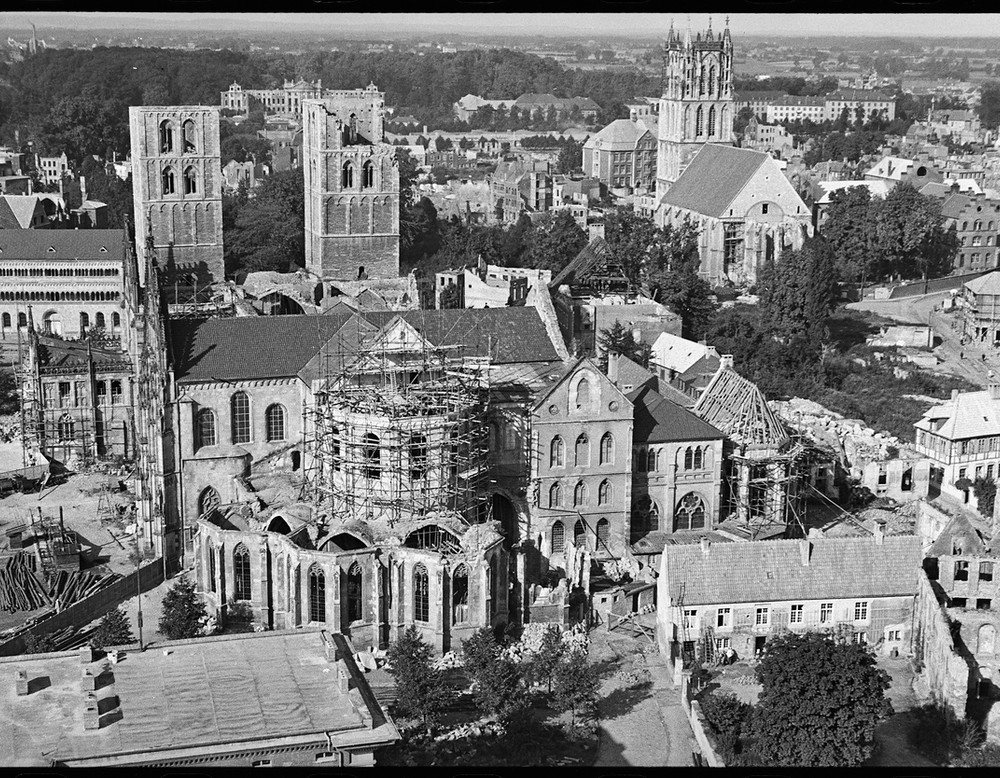 Zerstörter Dom in Münster