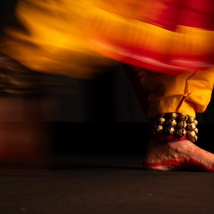 Kulkānti Barboza tanzt den Odissi, einen traditionellen indischen Tanz. (vergrößerte Bildansicht wird geöffnet)
